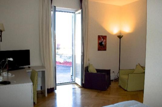 Residence Gli Angioini Srl Neapel Exterior foto