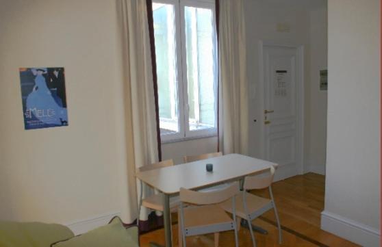 Residence Gli Angioini Srl Neapel Exterior foto